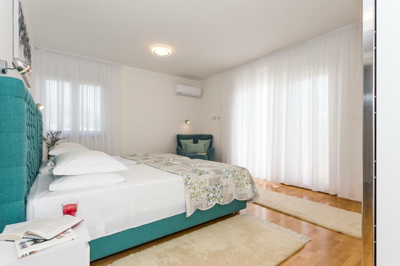 Villa Sweet Home Marija With Heated Pool Сплит Экстерьер фото