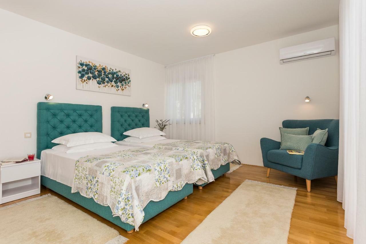 Villa Sweet Home Marija With Heated Pool Сплит Экстерьер фото