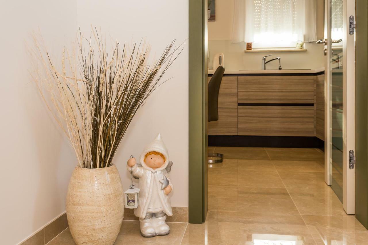 Villa Sweet Home Marija With Heated Pool Сплит Экстерьер фото