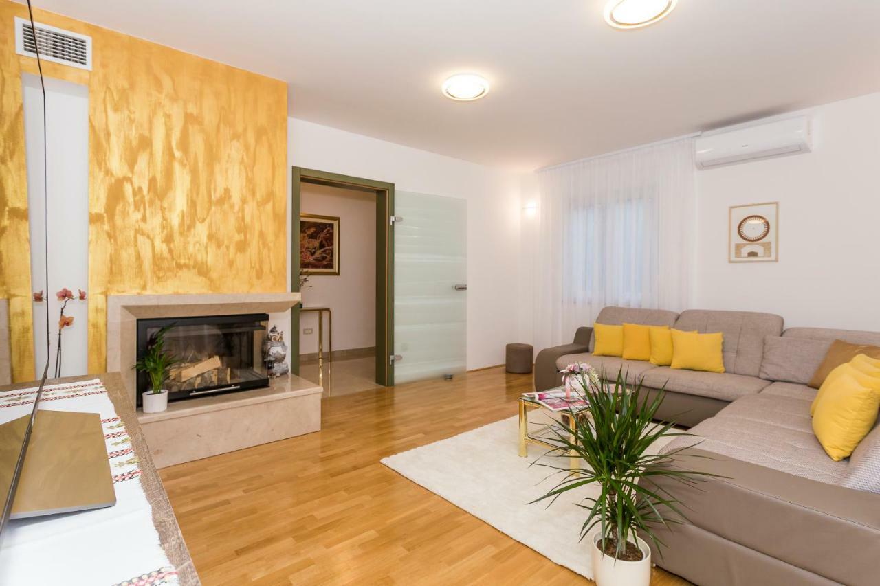 Villa Sweet Home Marija With Heated Pool Сплит Экстерьер фото